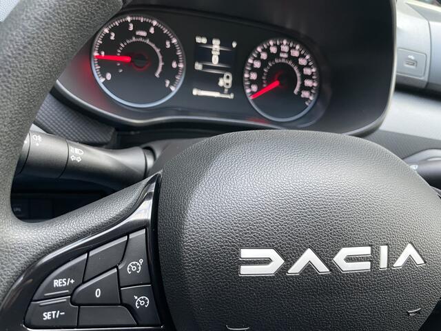 Dacia SANDERO 1.0 TCe 100 ECO-G Essential // LPG installatie - Airco - Cruise control - ramen E-voor - multimedia voorbereiding - achterbank in delen neerklapbaar