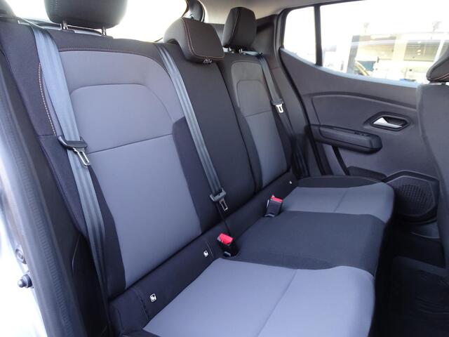 Dacia SANDERO Stepway 1.1 TCe 110 Extreme PACK EXTREME / PACK MEDIA NAV / METALLIC LAK