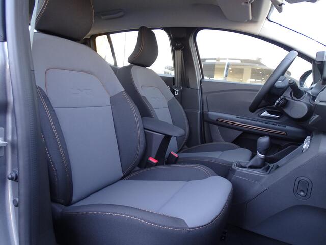 Dacia SANDERO Stepway 1.1 TCe 110 Extreme PACK EXTREME / PACK MEDIA NAV / METALLIC LAK