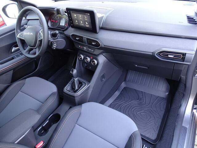 Dacia SANDERO Stepway 1.1 TCe 110 Extreme PACK EXTREME / PACK MEDIA NAV / METALLIC LAK
