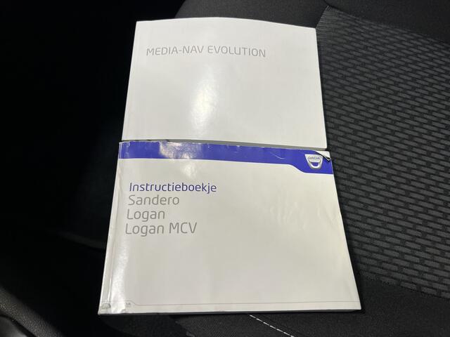 Dacia SANDERO 0.9 TCe Laureate | Navigatie | LM Velgen 15" | Airco | Radio/CD/MP3 | Elektrische Ramen Voor |