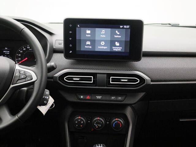 Dacia SANDERO TCe 90 Expression | Airco | Cruise Control | Parkeersensoren achter | Multimediascherm met DAB Radio, Android Auto en Apple CarPlay | Licht- en regensensor | Metaalkleur |
