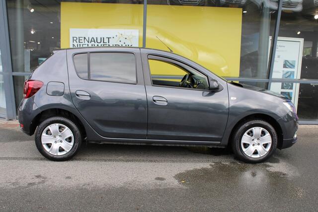 Dacia SANDERO 0.9 TCe Laureate | 1E EIGENAAR | NAVIGATIE | PARKEERSENSOREN | AIRCONDITIONING | CRUISE CONTROL
