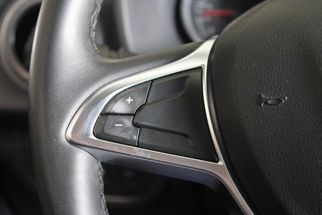 Dacia SANDERO 0.9 TCe Laureate | 1E EIGENAAR | NAVIGATIE | PARKEERSENSOREN | AIRCONDITIONING | CRUISE CONTROL