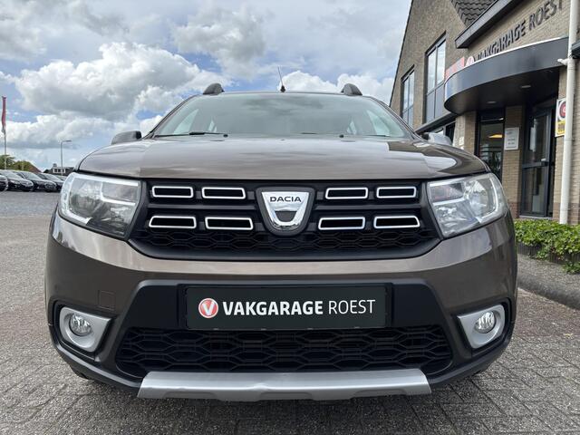 Dacia SANDERO 0.9 TCe Stepway Laureate Navigatie / Parkeersensors