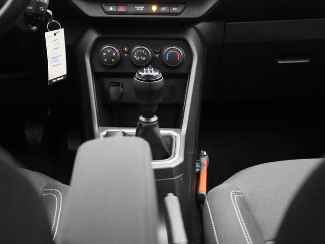 Dacia SANDERO 1.0 TCe 90 Expression | PDC Achter | Licht- en Regensensor | Cruise Control & Snelheidsbegrenzer | LED-Verlichting | Airconditioning | DAB-Radio | Apple Carplay & Android Auto