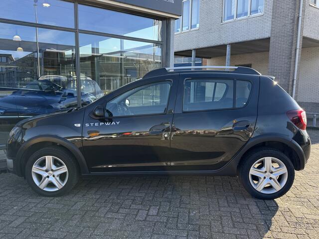 Dacia SANDERO 0.9 TCe Stepway Lauréate Navigatie - P.sensoren achter
