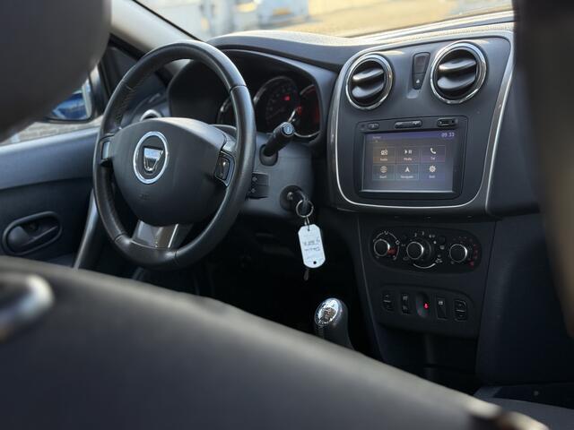 Dacia SANDERO 0.9 TCe Stepway Lauréate Navigatie - P.sensoren achter