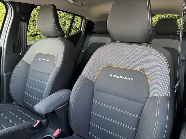 Dacia SANDERO Stepway 1.0 TCe 90 Comfort / Navigatie / Camera / Trekhaak /
