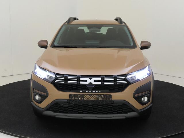 Dacia SANDERO Stepway 1.1 TCe 110 Extreme | Navigatie | Parkeersensoren & Camera | | LM Velgen|