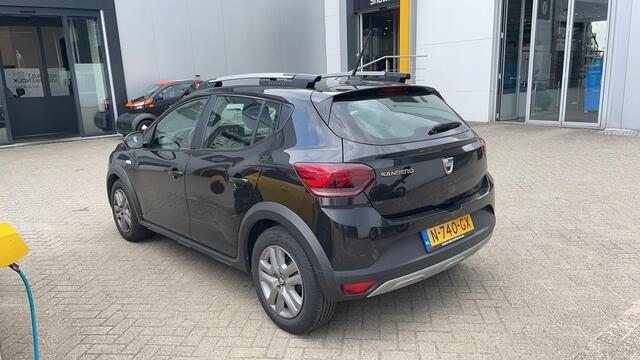 Dacia SANDERO Stepway 1.0 TCe 100 Bi-Fuel Comfort / CAMERA / PARKEERSENSOREN VOOR EN ACHTER / NAVIGATIE / DEALER ONDERHOUDEN