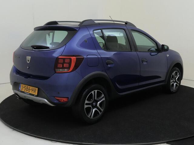 Dacia SANDERO 1.0 TCe 100 PK Bi-Fuel Stepway SL 15th Anniv. Navigatie | Climate Control | Camera | Parkeersensoren | Bluetooth