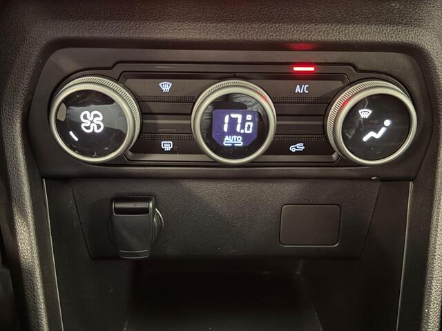 Dacia SANDERO Stepway 1.1 TCe 110 Expression | Apple CarPlay / Android Auto navigatie | Climate Control | Parkeersensoren |