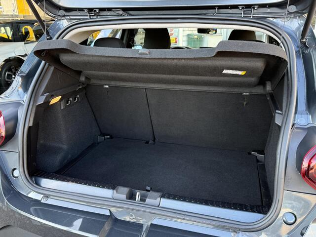 Dacia SANDERO Stepway 1.0 TCe 90 Comfort | NAP | LED | DAB | Apple Carplay & Android Auto | Cruise Control | Parkeersensoren | Airco |