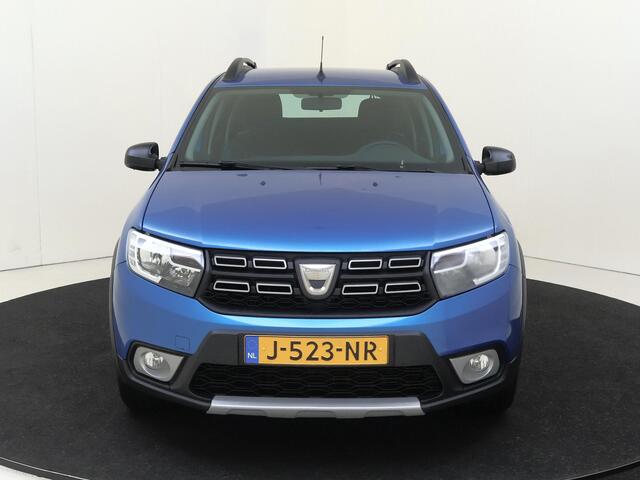 Dacia SANDERO 1.0 TCe Stepway Serie Limitee 15th Anniv. Navigatie | Cruise & Climate Control | LM Velgen | Dakrails |