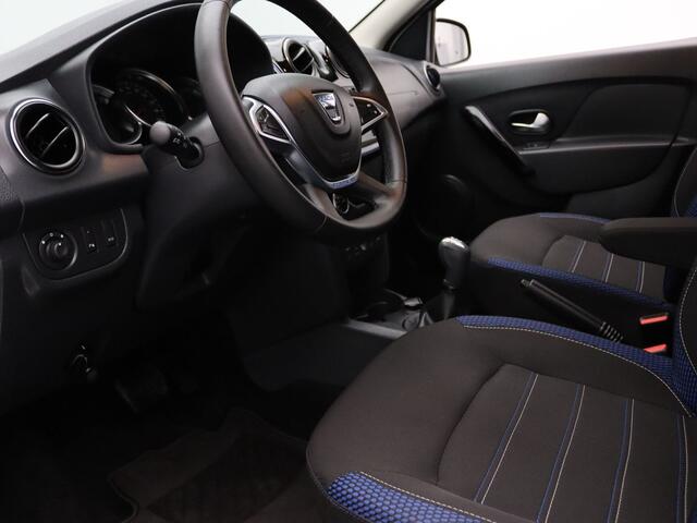 Dacia SANDERO 90pk TCe Easy-R Stepway Serie Limitee 15th Anniv. Automaat Camera | Climate | Cruise | Navi | Parkeersens. achter