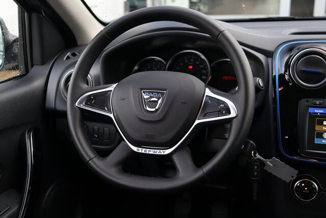 Dacia SANDERO 1.0 TCe Bi-Fuel Stepway Serie Limitee 15th Anniv. | Climate Control | Navigatie | Trekhaak | Cruise Control