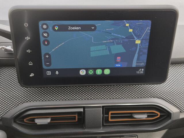 Dacia SANDERO Stepway 1.0 TCe 90 Comfort Handgeschakeld / Navigatie via Apple Carplay of Android Auto / Cruise control / Parkeersensoren achter / Climate control /