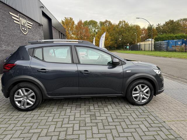 Dacia SANDERO Stepway 1.0 TCe 100 Bi-Fuel Essential | 1E EIGENAAR | 12MND GARANTIE | AIRCO | LPG | LED | DAB | CARPLAY |