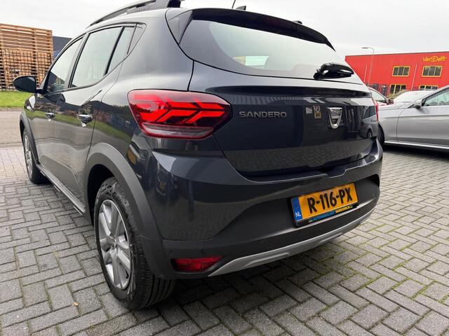 Dacia SANDERO Stepway 1.0 TCe 100 Bi-Fuel Essential | 1E EIGENAAR | 12MND GARANTIE | AIRCO | LPG | LED | DAB | CARPLAY |