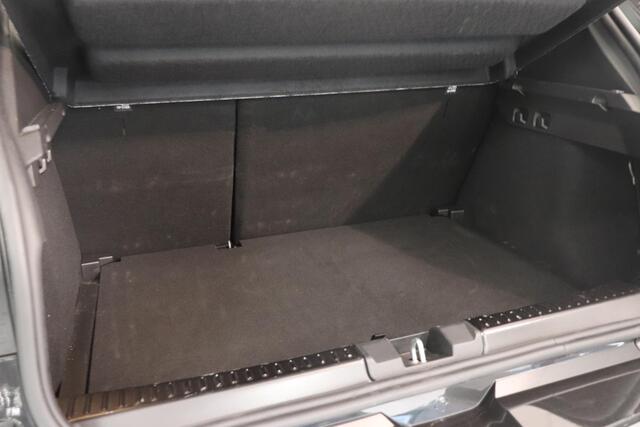 Dacia SANDERO Stepway 1.1 TCe 110 Expression | Climate control | Stoelverwarming | Navigatie | Smartphone intergatie | Parkeer camera |