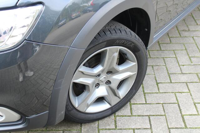 Dacia SANDERO 0.9 TCe 90pk Tech Road | Navigatie | Trekhaak | Cruise control | PDC | Bluetooth | DAB