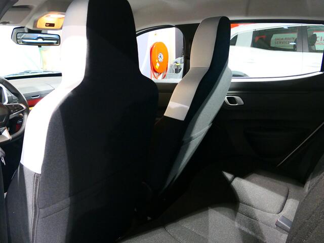 Dacia Spring Expression 65 26.8 kWh - BPM Voordeel - Voorraadvoordeel: ¤ 2.667 - DC Lader - - Snellaadfunctie, cruise, airco