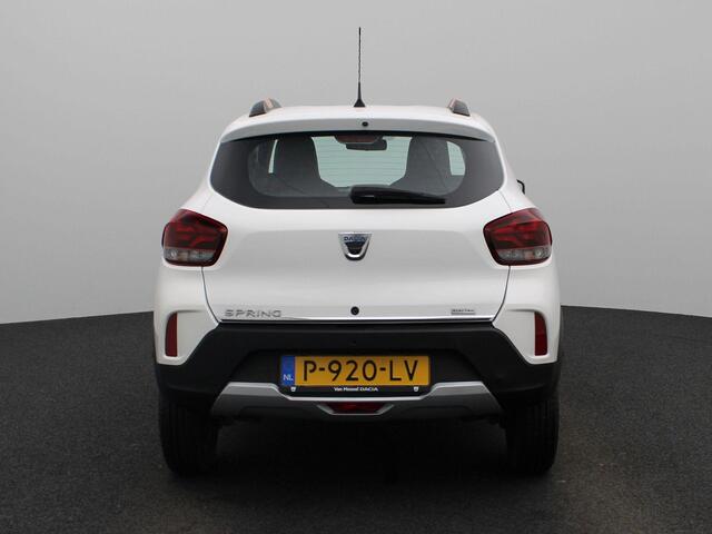 Dacia Spring Comfort Plus 27 kWh 45PK | Navigatie | Achteruitrijcamera | Parkeersensoren | Apple CarPlay & Android Auto