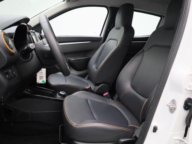 Dacia Spring Comfort Plus 27 kWh 45PK | Navigatie | Achteruitrijcamera | Parkeersensoren | Apple CarPlay & Android Auto