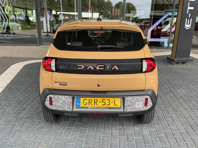 Dacia Spring Extreme 65 26.8 kWh / Demo Hillegom / Vraag naar beschikbaarheid
