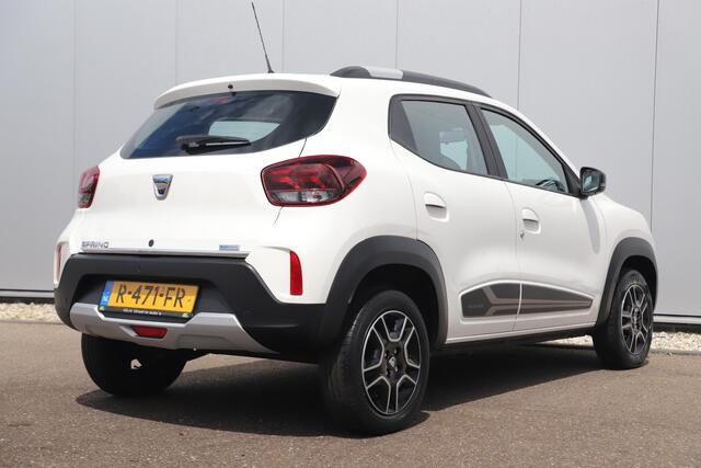 Dacia Spring Comfort Plus 27 kWh Navigatie Achteruitrijcamera Carplay Android Airco 14 inch