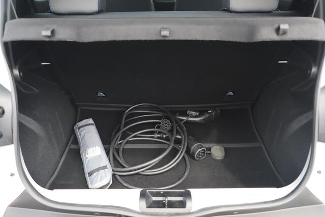Dacia Spring Comfort Plus 27 kWh Navigatie Achteruitrijcamera Carplay Android Airco 14 inch