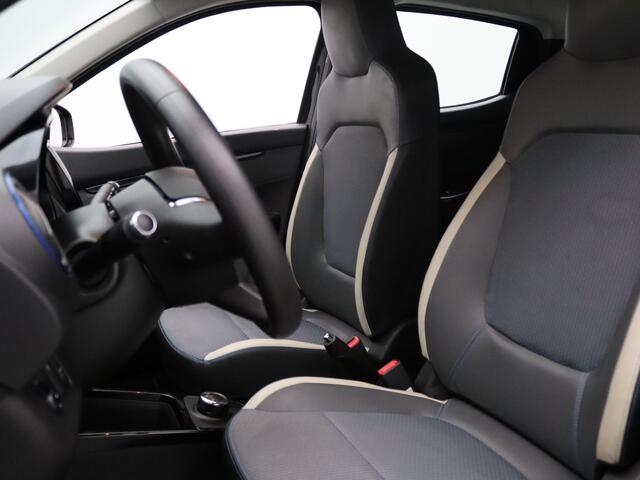 Dacia Spring Comfort Plus (Orange Pack) 27 kWh Automaat Airco | Camera | Navi | Parkeersens. achter