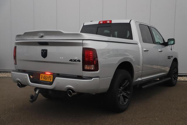 Dodge 1500 Ram 5.7 V8 4x4 Quad Cab 6'4 Laramie Silver / Black Trekhaak Schuifdak Leder Alpine Sound 20 inch LMV Stuur & Stoelverwarming 3500KG Trekgewicht