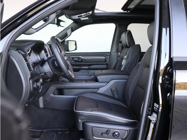 Dodge 1500 Ram 540 pk HO Crew Cab Limited Night | 540 PK | Pano Dak | LPG | Luchtvering |