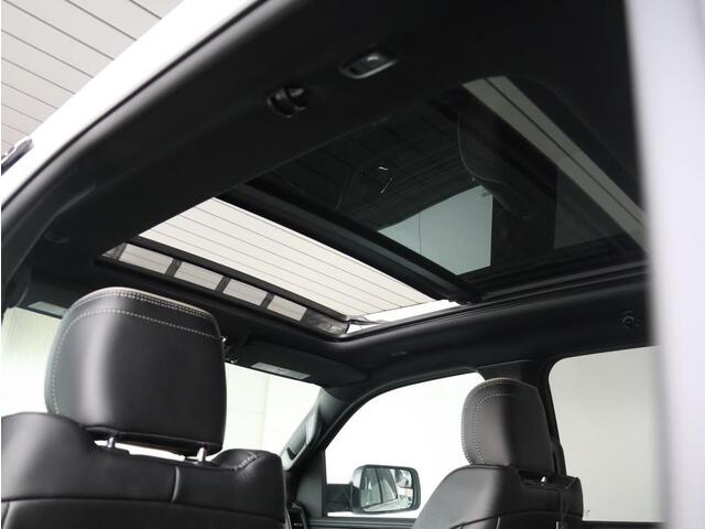 Dodge 1500 Ram 5.7 V8 4x4 Crew Cab Limited | Pano | elektrische treeplanken | 360 Camera |