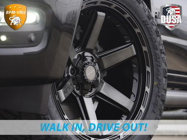 Dodge 1500 RAM | Laramie | Night Edition | 3.0L I6 Hurricane | Crew Cab | 4X4 | INCL BPM-VOORDEEL | Niveau regeling | 14,4-inch Touchscreen | Passenger Display | Getoonde accessoires zijn verkrijgbaar tegen meerprijs