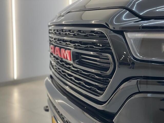 Dodge 1500 Ram 5.7 V8 Limited RED Widebody Carway Edition