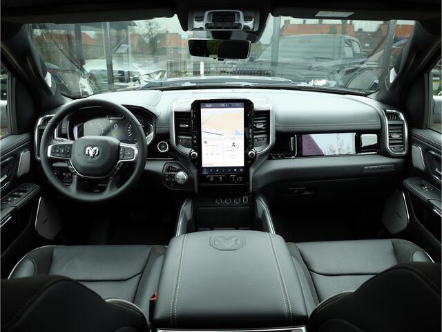 Dodge 1500 Ram 2025 3.0L HURRICANE LARAMIE Night Premium | BPM VRIJ | NIEUW | Color Pack | Panoramadak | Luchtvering