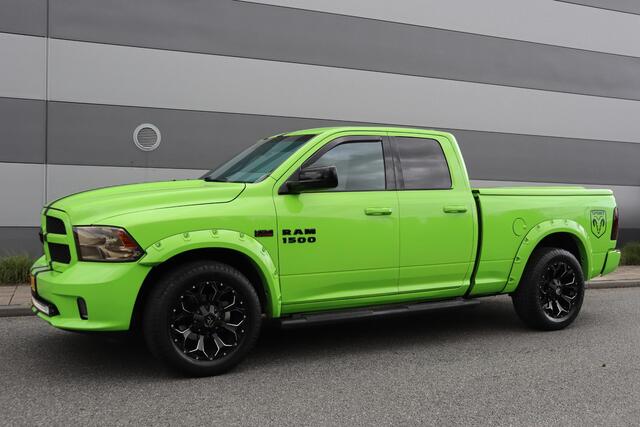 Dodge 1500 Ram 5.7 V8 4x4 Quad Cab Sport | Leder | Camera | Trekhaak | 20'' | Airco | Cruise control | LPG 122 liter | LED verstraler | Bluetooth | Side-Bars