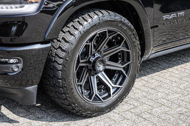 Dodge 1500 Ram Laramie GT 5.7 401Pk 4x4 Crew Cab | Etorque | Luchtvering | Panoramadak | 22''