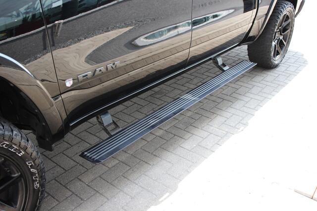 Dodge 1500 Ram 5.7 V8 4x4 Crew Cab Laramie Verhoogd | Harman Kardon | Leder | 360 Camera |