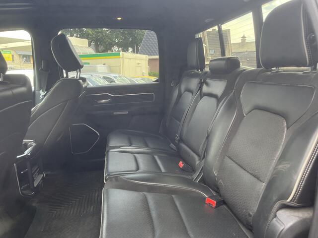 Dodge 1500 Ram 5.7 V8 4x4 Crew Cab Laramie Panoramadak , Luchtvering