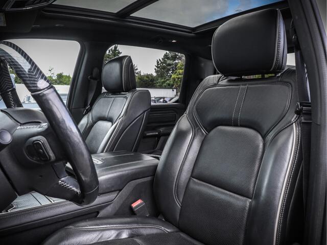 Dodge 1500 Ram Limited | 5.7L HEMI V8 400PK | Full Option! | Luchtvering