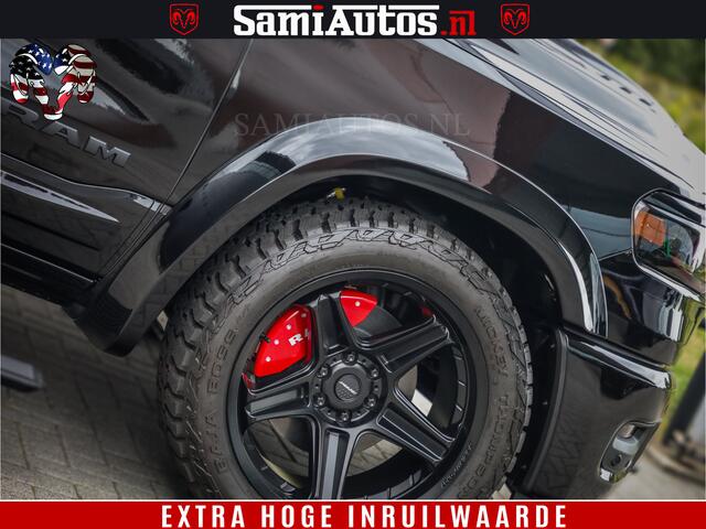 Dodge 1500 RAM Night Premium | Full Option | De Meest Luxe Pick-Up in zijn Klasse | Comfortabele Dubbele Cabine met Royale 5 Zitplaatsen | BPM vrij | Nu Leverbaar uit Voorraad | Voorraad Nr 2282 - 3332