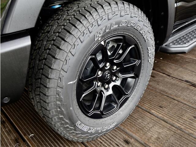 Dodge 1500 Ram 3.0 Hurricane Crew Cab Black Rebel Night | Leder interieur | Elektrische laadklep | Pano | Adaptieve CC |