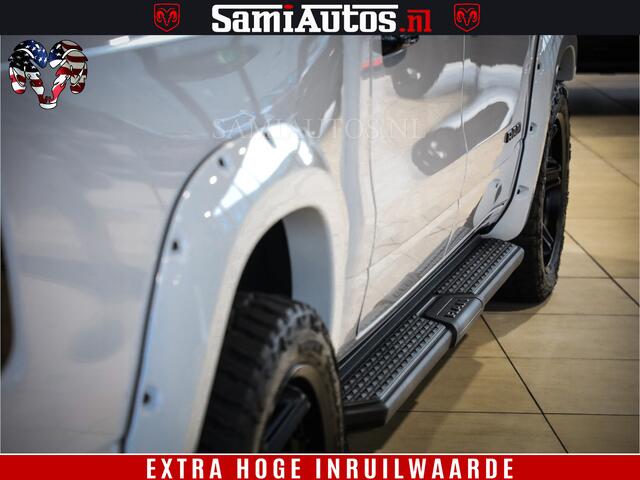 Dodge 1500 RAM GEEN MEERPRIJS | ALL IN | HELLCAT WHEELS | WIDE BODY | Laramie Night | 420Pk 636 Nn | Extra Groot Scherm + Passagiers Scherm | Comfortabele Dubbele Cabine met Royale 5 Zitplaatsen | Nu Leverbaar uit Voorraad | Voorraad Nr 2223 - 5047