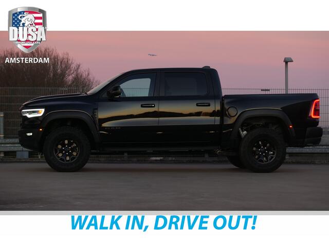 Dodge RAM PICKUP | RHO | 3.0L Twin-Turbo I-6 | 4x4 | Crew Cab TWIN-TURBO HIGH OUTPUT | Panoramadak | 14,4-inch Touchscreen | Passenger Display Meerprijs extra opties / Accessoires zoals Deksel, Backflip, Fenders, wraps, Stripings etc