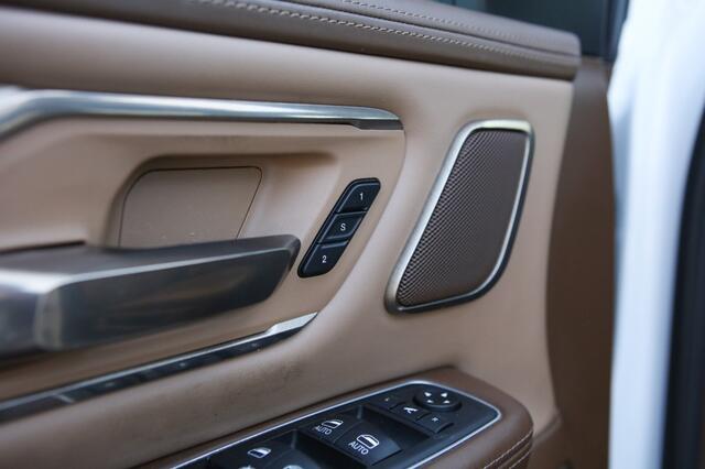 Dodge RAM PICKUP 5.7 V8 4x4 CC Longhorn. PANO, Guerrilla Exhaust