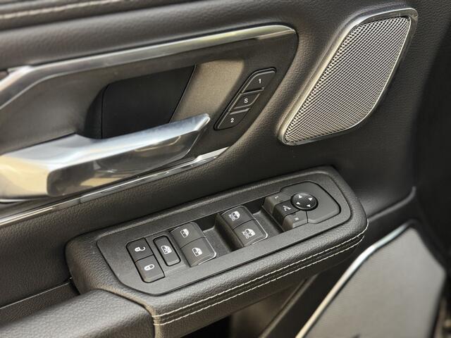 Dodge RAM PICKUP MY25 Laramie High Spec SST 3.0L TT 420pk pass.scherm